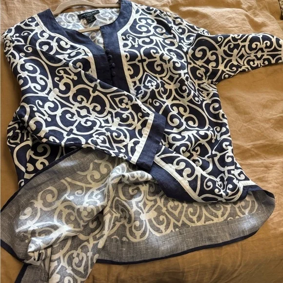 St Tropez West Linen Navy and White Patterned Women's popover top - Picture 11 of 11